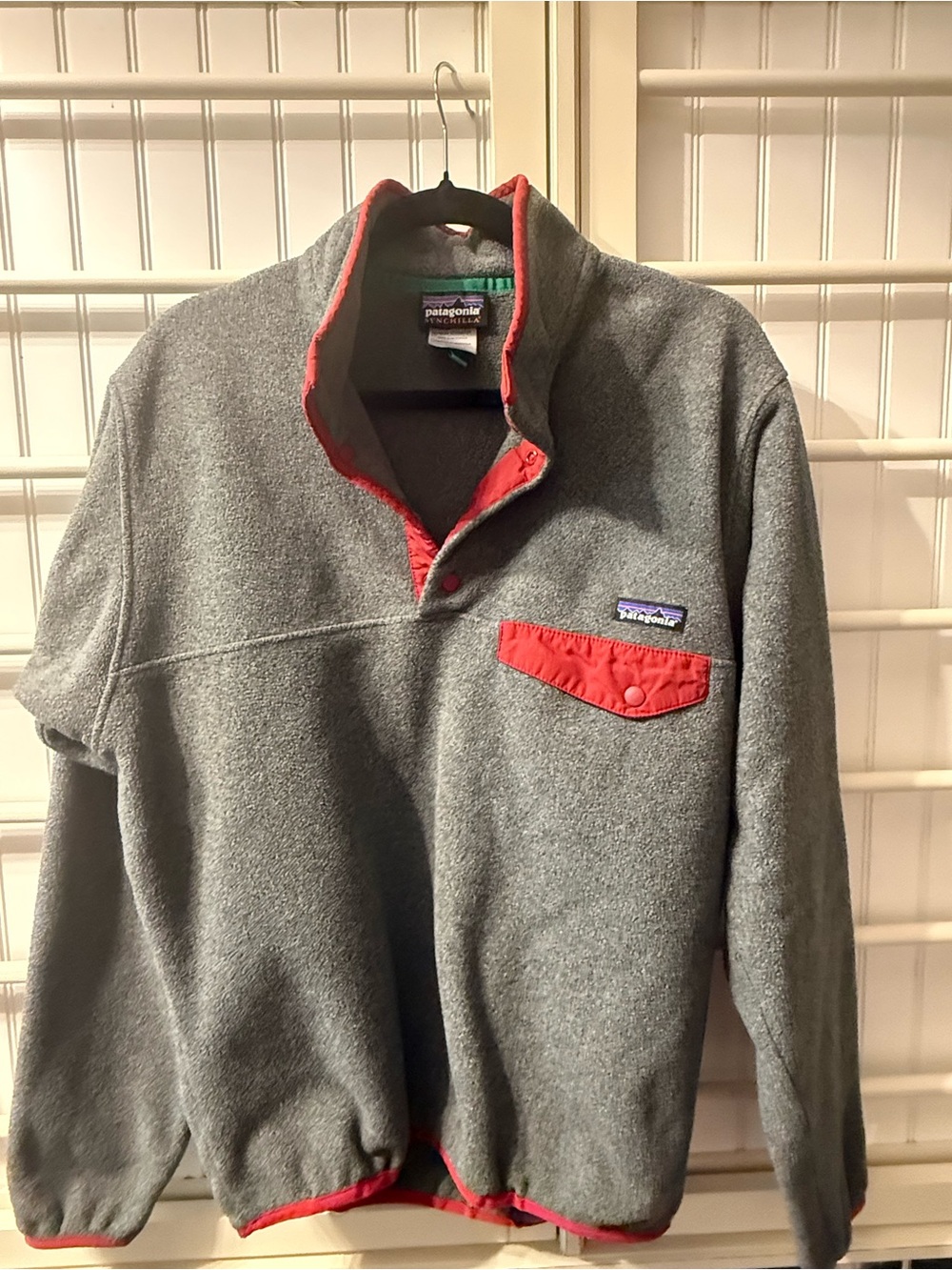 Patagonia Gray Fleece Pullover with Red Trim